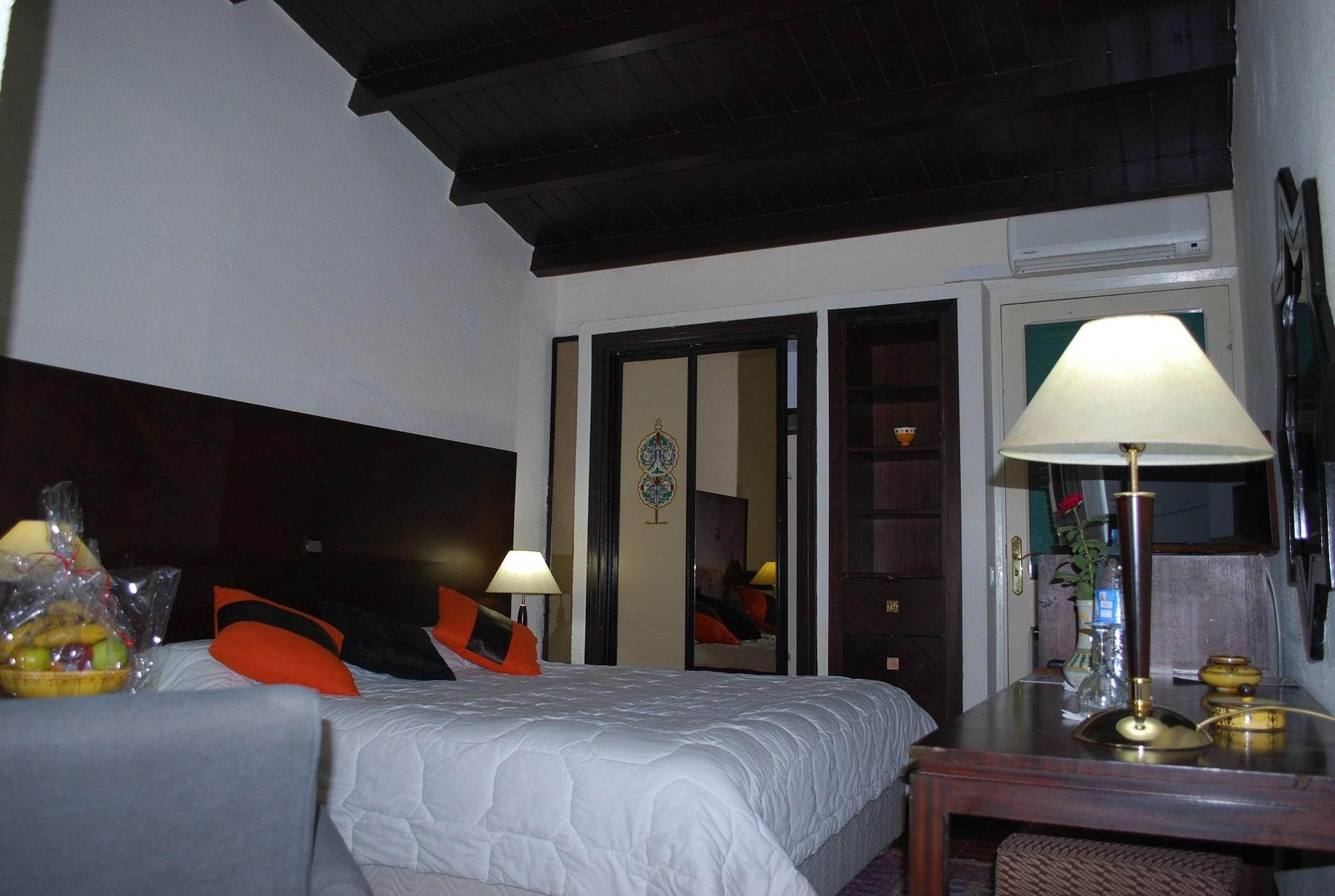 Hotel มัวเลย์ยาคูบ ภายนอก รูปภาพ