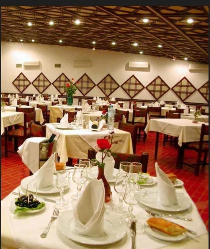 Hotel มัวเลย์ยาคูบ ภายนอก รูปภาพ